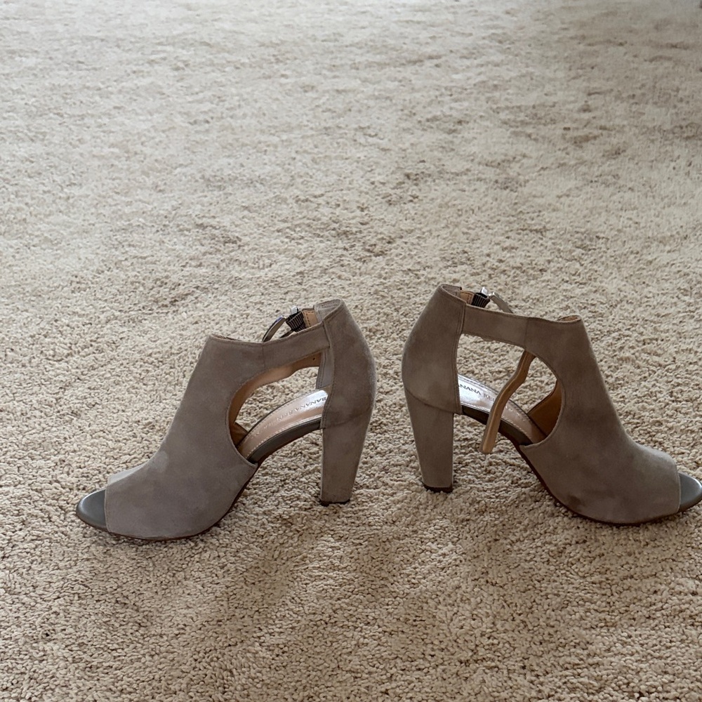 Banana Republic Taupe Cutout Heels